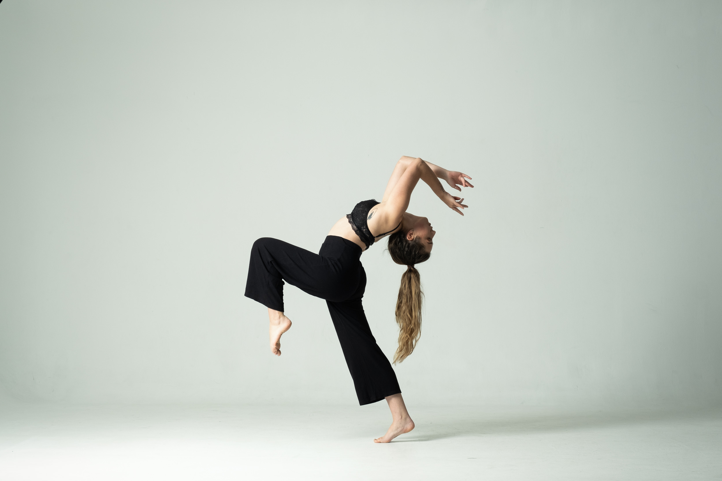 Vorbereitung für Pole Dance Posen – Kontrolle und Technik